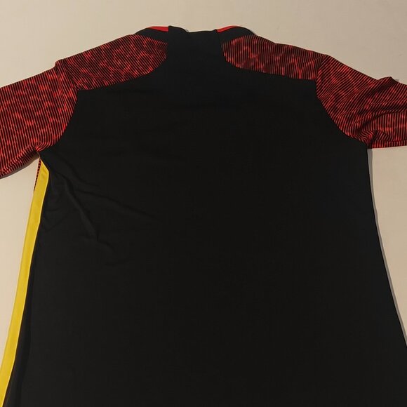 Women's Seattle Sounders FC 2023 The Bruce Lee Jersey Adidas M NWT Red/Black - Picture 13 of 13